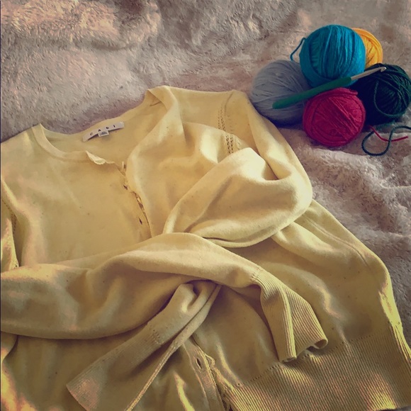 Cabi yellow button up sweater NWOT - Picture 2 of 6